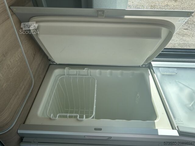 Kastenwagen Wohnmobil / Campervan Volkswagen California Camper | 2 Betten Schlafplätze für 4 | Küchenzeile