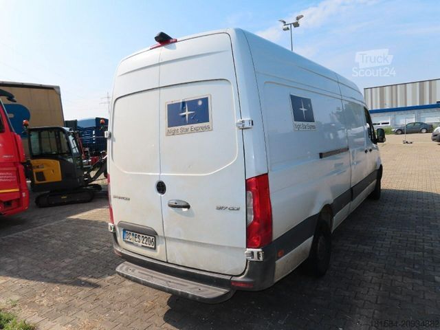Duba panelată MERCEDES-BENZ Sprinter 317 CDI lang