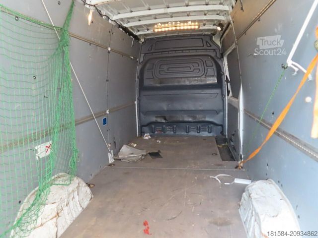 Duba panelată MERCEDES-BENZ Sprinter 317 CDI lang