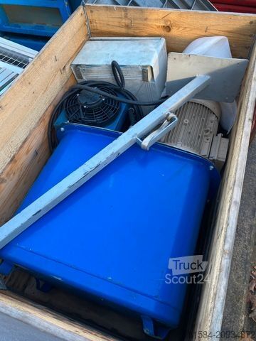   Altreifen-Ballenpresse