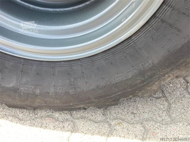 Pala gommata LIEBHERR L506 Compact