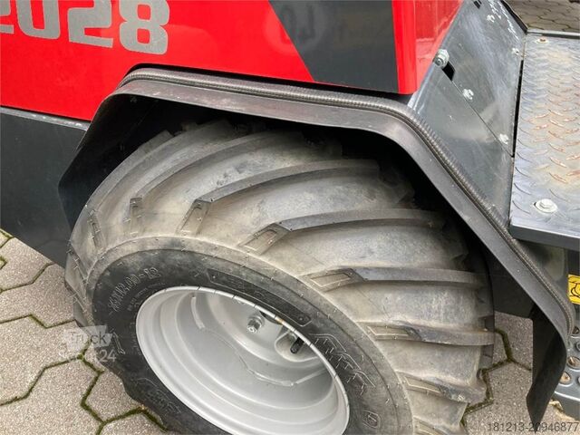 Погрузчик с колёсным шасси Schäffer 2028