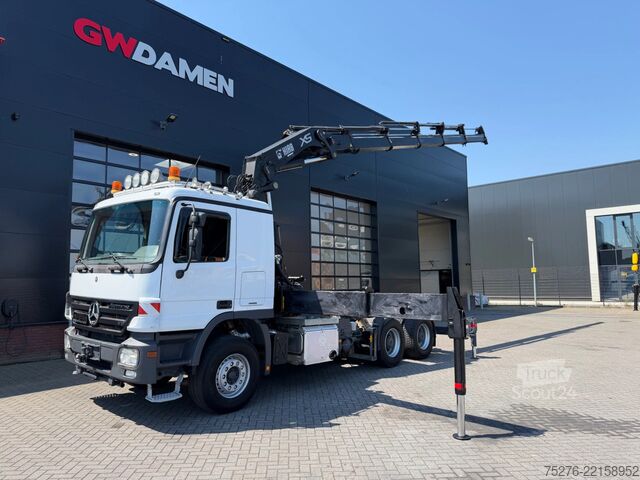 Zware belasting Mercedes-Benz Actros 2655 V8 6x4 Tractor unit Hiab 422-5 Euro 5