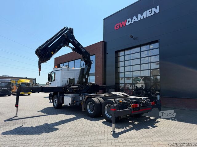 Zware belasting Mercedes-Benz Actros 2655 V8 6x4 Tractor unit Hiab 422-5 Euro 5