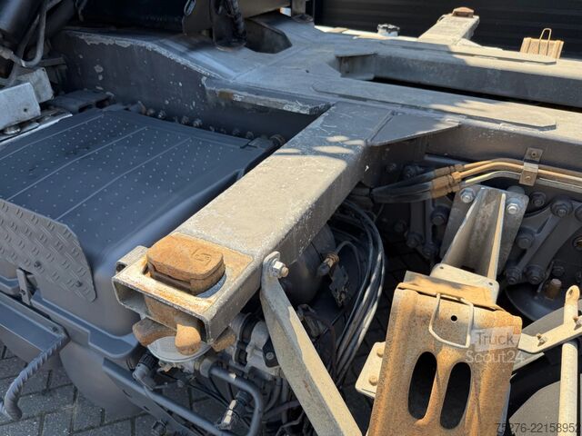 Zware belasting Mercedes-Benz Actros 2655 V8 6x4 Tractor unit Hiab 422-5 Euro 5