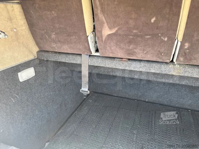 Transporte de pessoas IVECO Daily