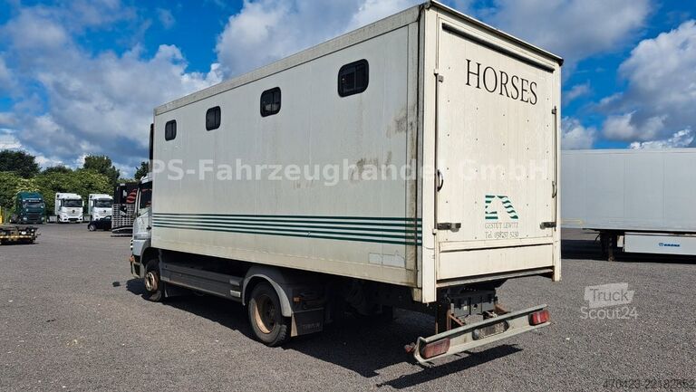 شاحنة نقل المواشي MERCEDES-BENZ Atego 2 1218*Blatt/Luft*Pferdetransporter