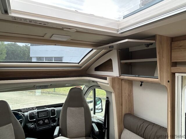 Halvintegrerad husbil EURA MOBIL PROFILA T 695 EB CAM PANO SD KAM LM