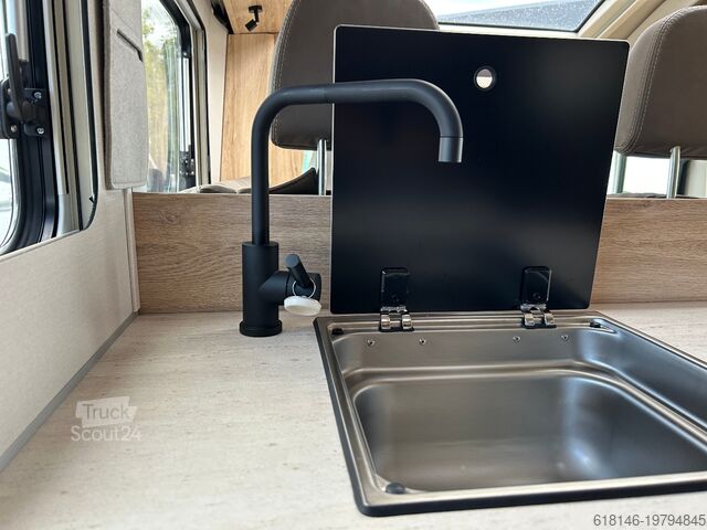 Halvintegrerad husbil EURA MOBIL PROFILA T 695 EB CAM PANO SD KAM LM