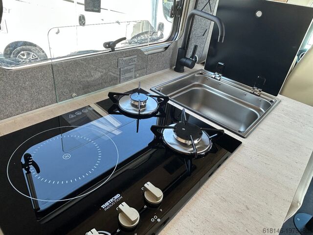 Halvintegrerad husbil EURA MOBIL XTURA 686 EF | WAB