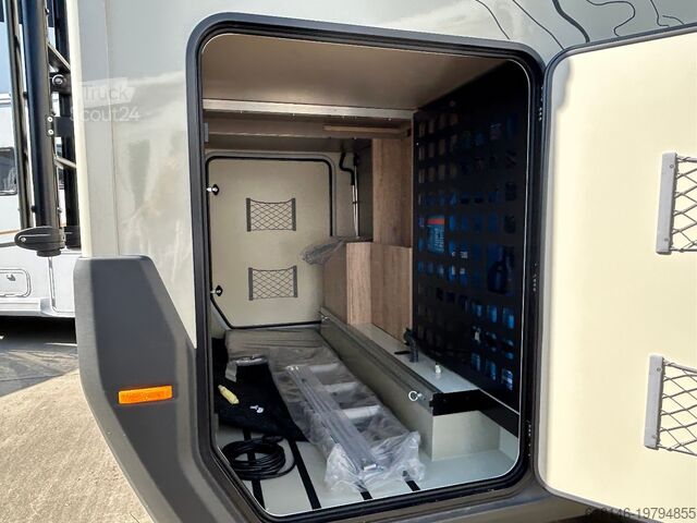 Halvintegrerad husbil EURA MOBIL XTURA 686 EF | WAB