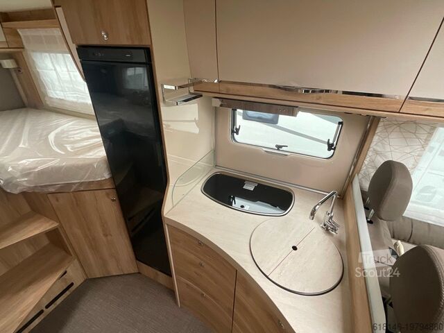 Halvintegrerad husbil EURA MOBIL PROFILA T 696 EB MONDIAL P. LITHIUM+SOLAR+SAT/TV