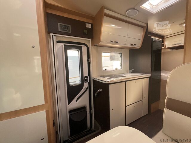 Alkoof camper FORSTER A 699 HB Comfort Line Winterpaket, Radio mit DAB