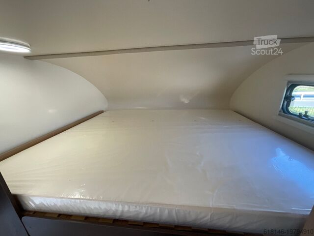 Alkoof camper FORSTER A 699 HB Comfort Line Winterpaket, Radio mit DAB