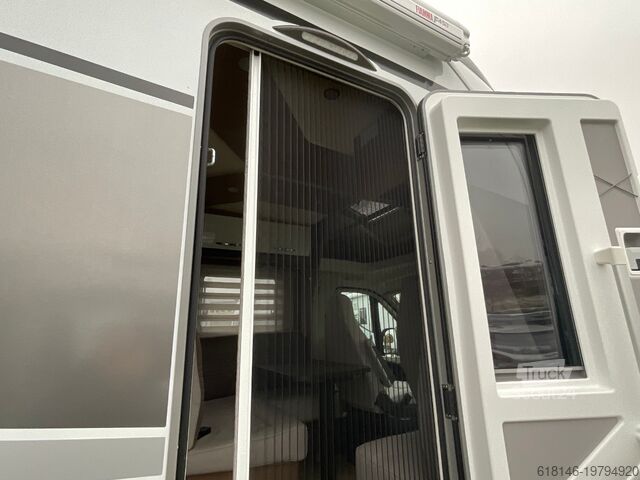 Semi-integrated camper BUERSTNER LYSEO TD 690 G NAVI / SOLAR / KLIMA / FAHRTRÄ