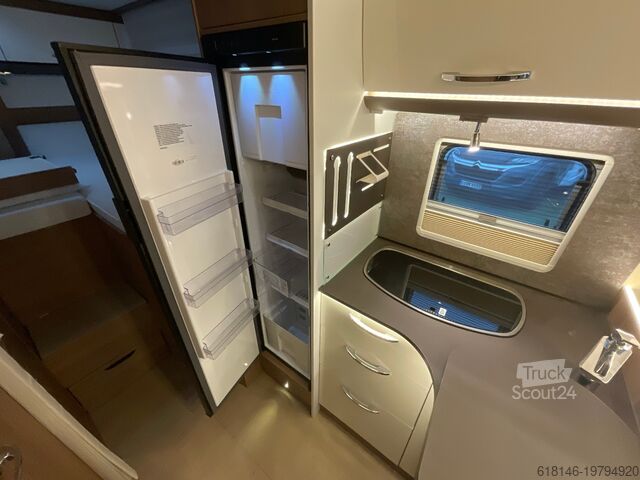 Semi-integrated camper BUERSTNER LYSEO TD 690 G NAVI / SOLAR / KLIMA / FAHRTRÄ