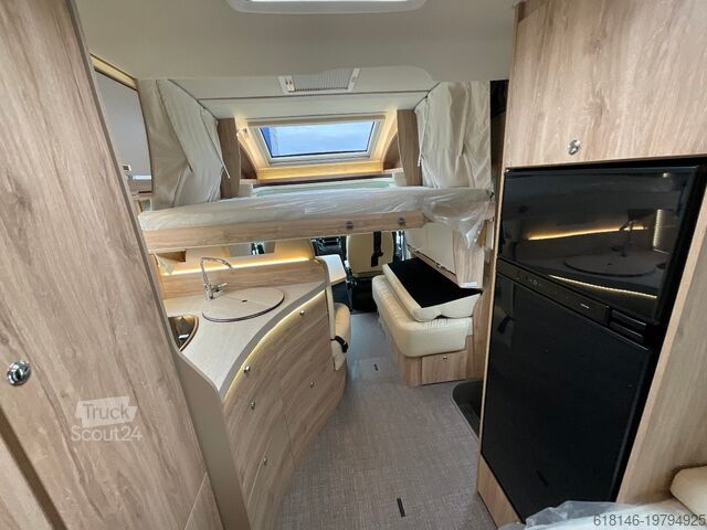 Halvintegrerad husbil EURA MOBIL PROFILA RS 675 SB DACHKLIMA/NAVI/RÜCK/MARKISE