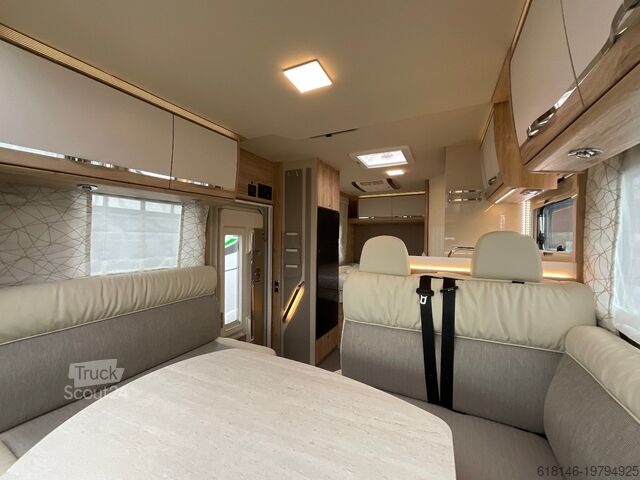 Halvintegrerad husbil EURA MOBIL PROFILA RS 675 SB DACHKLIMA/NAVI/RÜCK/MARKISE