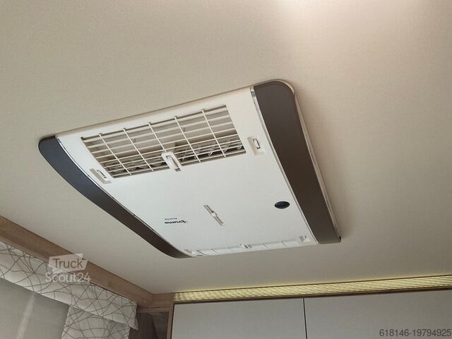 Halvintegrerad husbil EURA MOBIL PROFILA RS 675 SB DACHKLIMA/NAVI/RÜCK/MARKISE