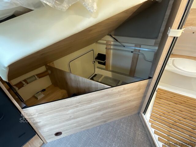 Halvintegrerad husbil EURA MOBIL PROFILA RS 675 SB DACHKLIMA/NAVI/RÜCK/MARKISE