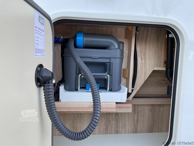 Halvintegrerad husbil EURA MOBIL PROFILA T 676 EB MAXI 4,4 t / Mondial Plus