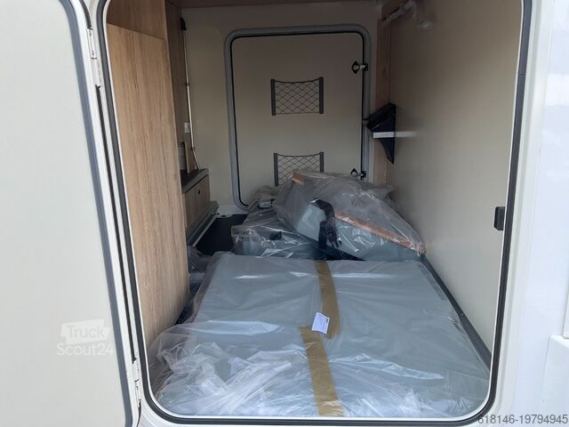 Halvintegrerad husbil EURA MOBIL PROFILA T 676 EB MAXI 4,4 t / Mondial Plus