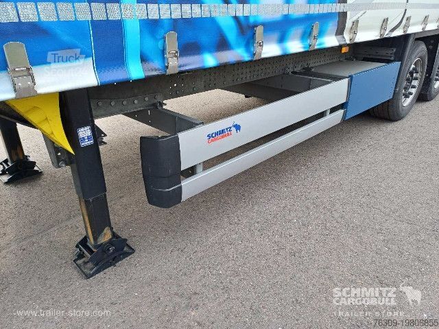 Open oplegger met zeil Schmitz Cargobull Curtainsider Standard Getränke