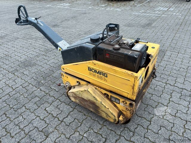 Enkelvoudige trommelwals BOMAG BW 65 H Glattmantelwalze