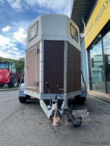 Pferdeanhänger  Bretthauer 2-Pferdeanhänger 2t. Holz/Polydach