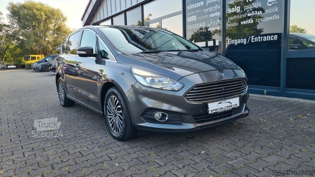 Minibus FORD S-MAX Titanium 2.0 177KW - NAVI - CAM