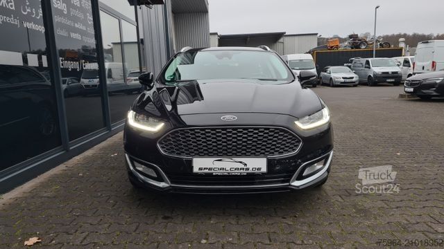 Minibus FORD Mondeo 2,0 TDCi Vignale - ACC - MASSAGE - AHK