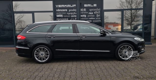 Minibus FORD Mondeo 2,0 TDCi Vignale - ACC - MASSAGE - AHK