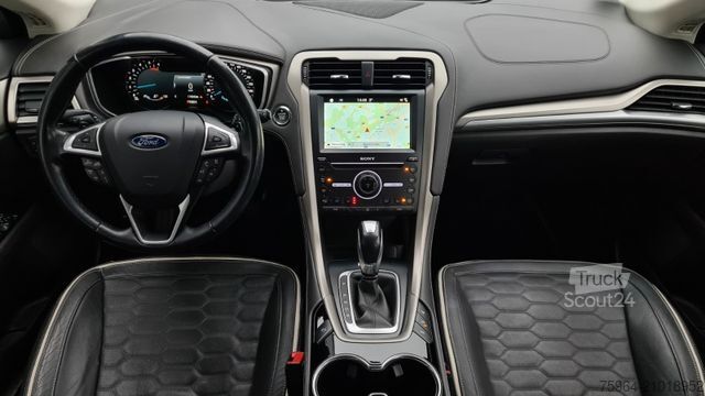 Minibus FORD Mondeo 2,0 TDCi Vignale - ACC - MASSAGE - AHK