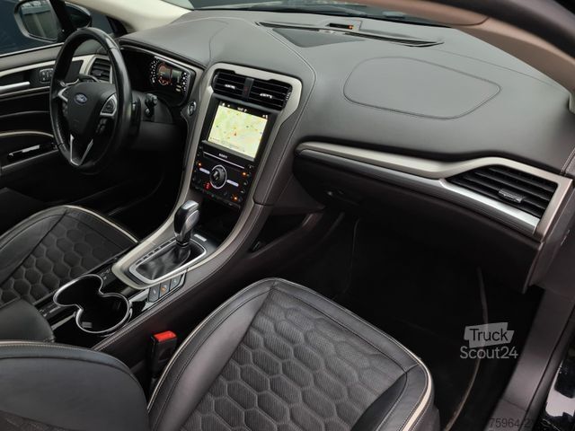 Minibus FORD Mondeo 2,0 TDCi Vignale - ACC - MASSAGE - AHK