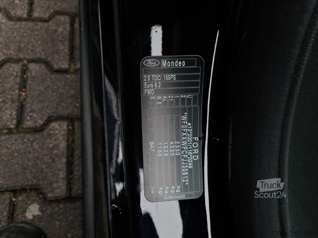 Minibus FORD Mondeo 2,0 TDCi Vignale - ACC - MASSAGE - AHK