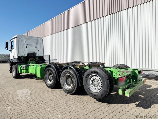Châssis de camion Mercedes-Benz Arocs 3242/48 LK 8x4/4 Arocs 3242/48 LK 8x4/4, Lenk-/Liftachse, Nebenantrieb