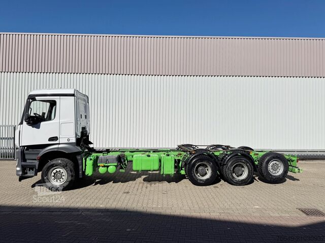 Châssis de camion Mercedes-Benz Arocs 3242/48 LK 8x4/4 Arocs 3242/48 LK 8x4/4, Lenk-/Liftachse, Nebenantrieb