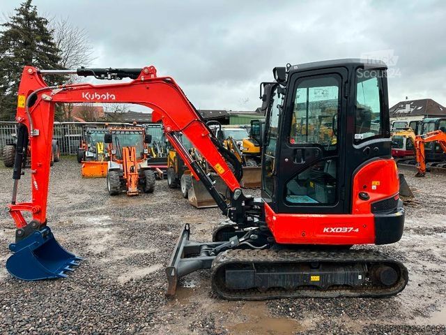 Miniexcavadora KUBOTA KX 037-4 Minibagger 33.000 EUR