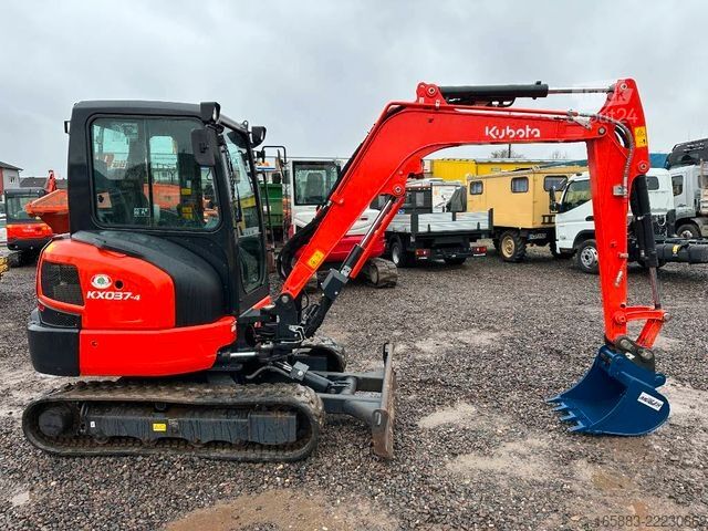 Miniexcavadora KUBOTA KX 037-4 Minibagger 33.000 EUR