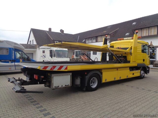 Camion transportator de autoturisme MAN TGL 12.250