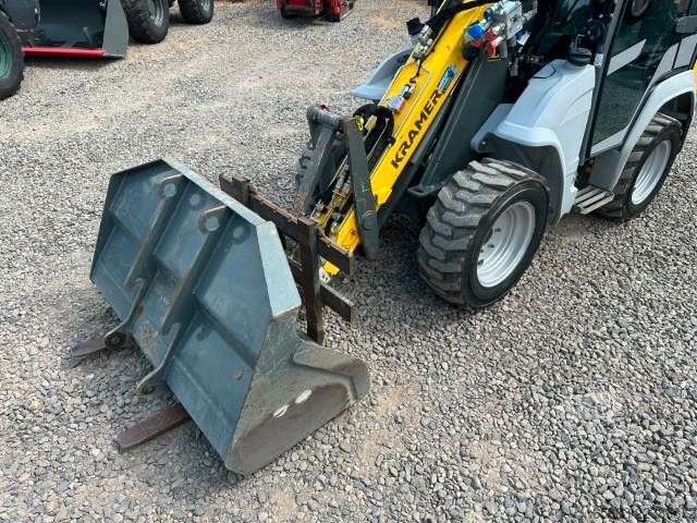 Chargeuse sur pneus KRAMER 5040 High Flow Radlader 35.000 EUR
