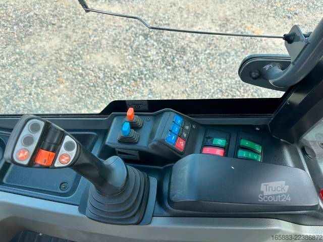 Chargeuse sur pneus KRAMER 5040 High Flow Radlader 35.000 EUR