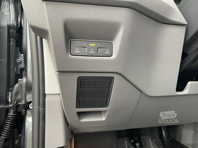 Ploščati dostavnik MAN TGE 3.180 L3H2 MIXTO 4x4 AUTOM ACC STANDH SITZH