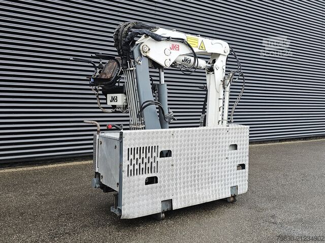 Tovornjak z žerjavom JKB KENNIS / 12R/62-2 Rollerkraan