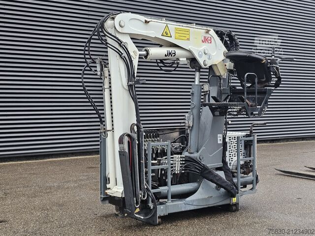 Tovornjak z žerjavom JKB KENNIS / 12R/62-2 Rollerkraan