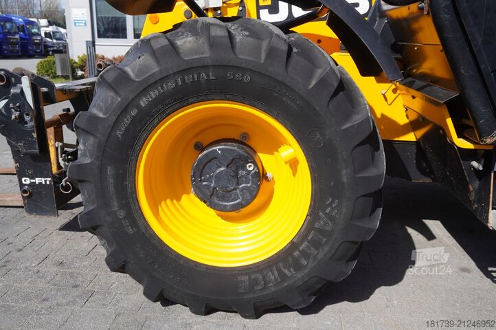 Téléchargeur JCB 526-56 AGRI Plus / 5.6 m / joystick