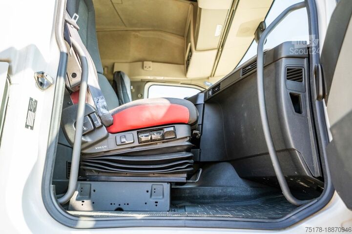 Standard tractor VOLVO FH 4 460