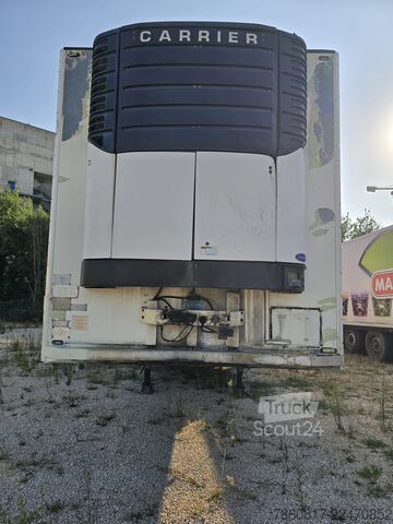 Kylmäkuljetuspuoliperävaunu SCHMITZ SK024