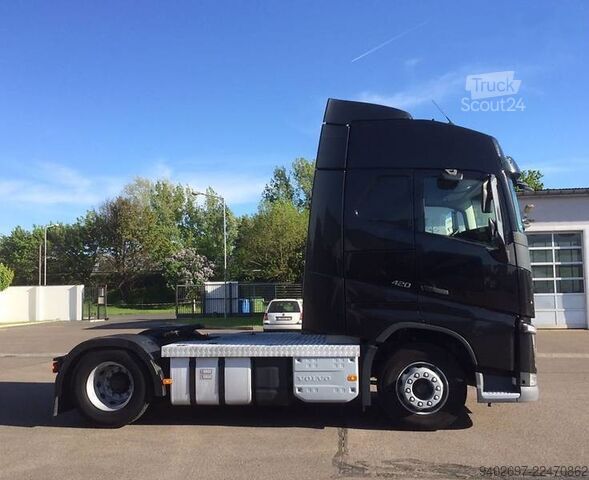 Vakio vetoauto Volvo FH 520 Globetrotter | Euro 6