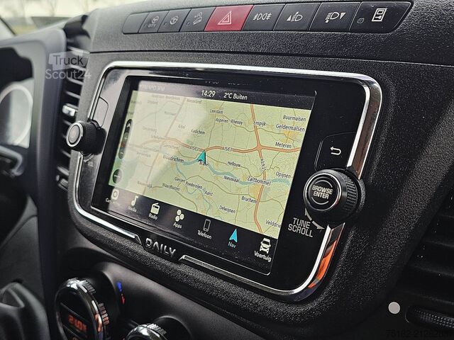 Camioneta familiar de techo alto IVECO DAILY 35S18 3.0Ltr L2H2 Automaat